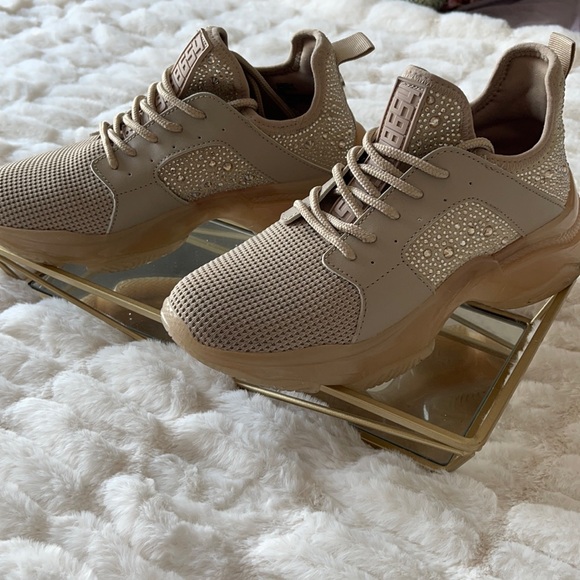 Steve Madden tennis shoes - Picture 1 of 6